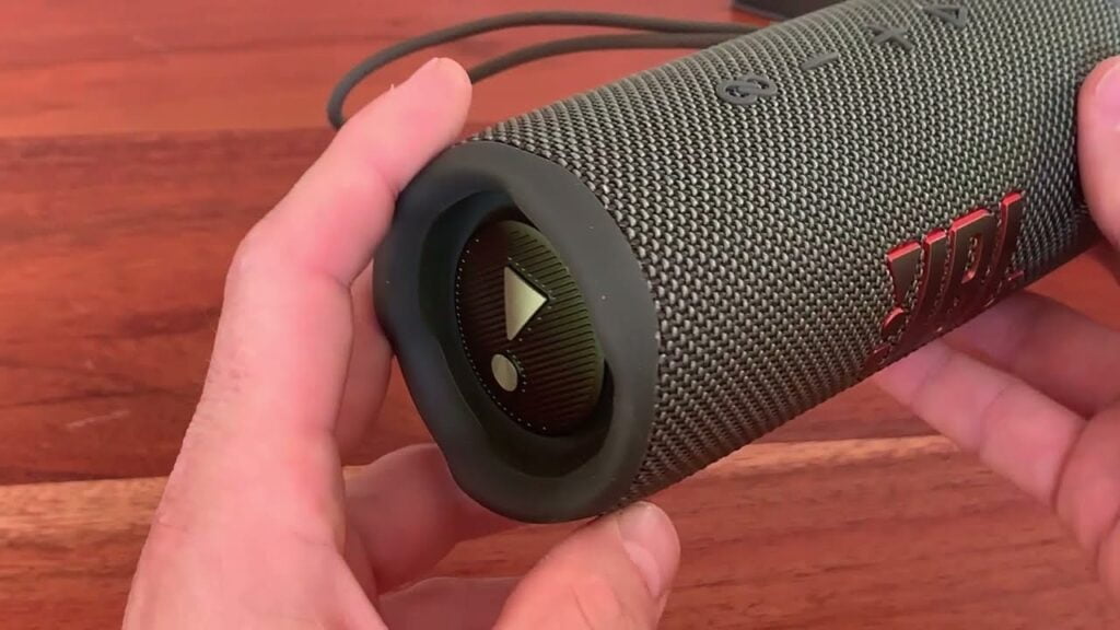 JBL Flip 6 Bluetooth speaker - Design and construction