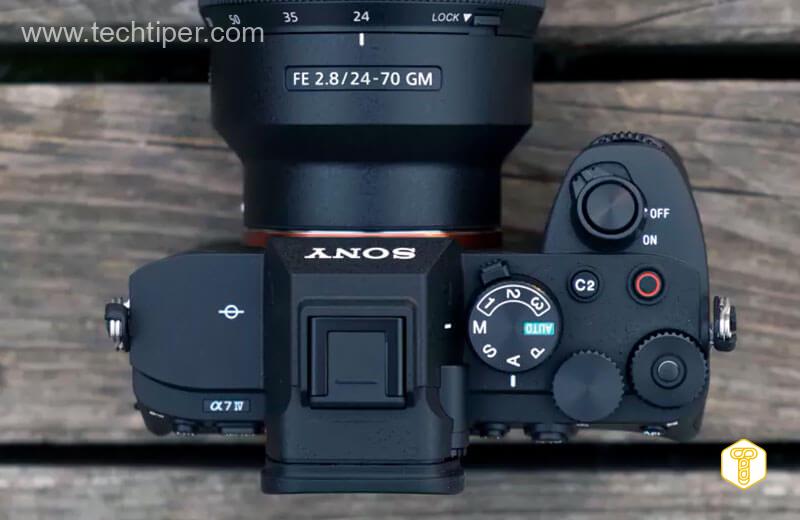 Sony A7 IV Review - Powerful Hybrid Rolling Shutter Camera