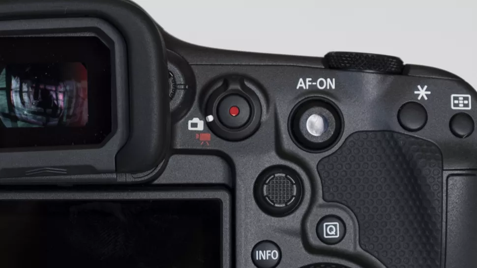 Canon EOS R3 review - Controls