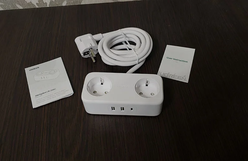 Ugreen DigiNest Life 30W review: universal extension cord