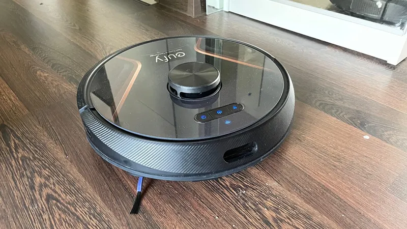 RoboVac X8 Hybrid Review – Twin Turbine Power