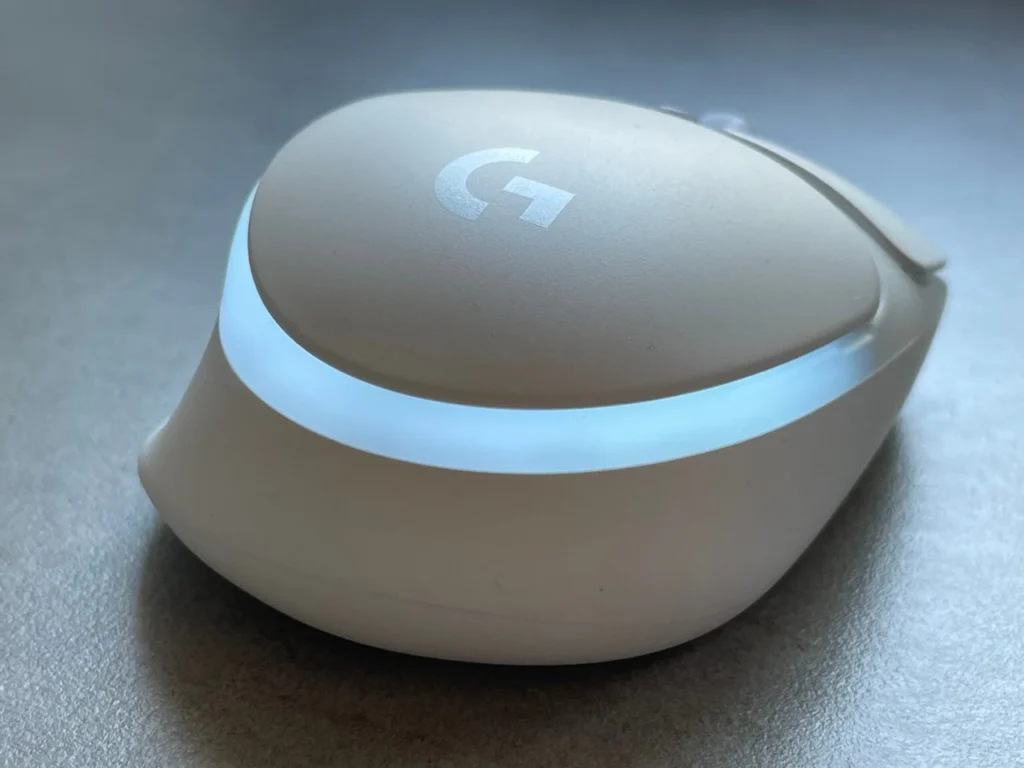 Logitech G705 ranslucent strip that illuminates spectacularly