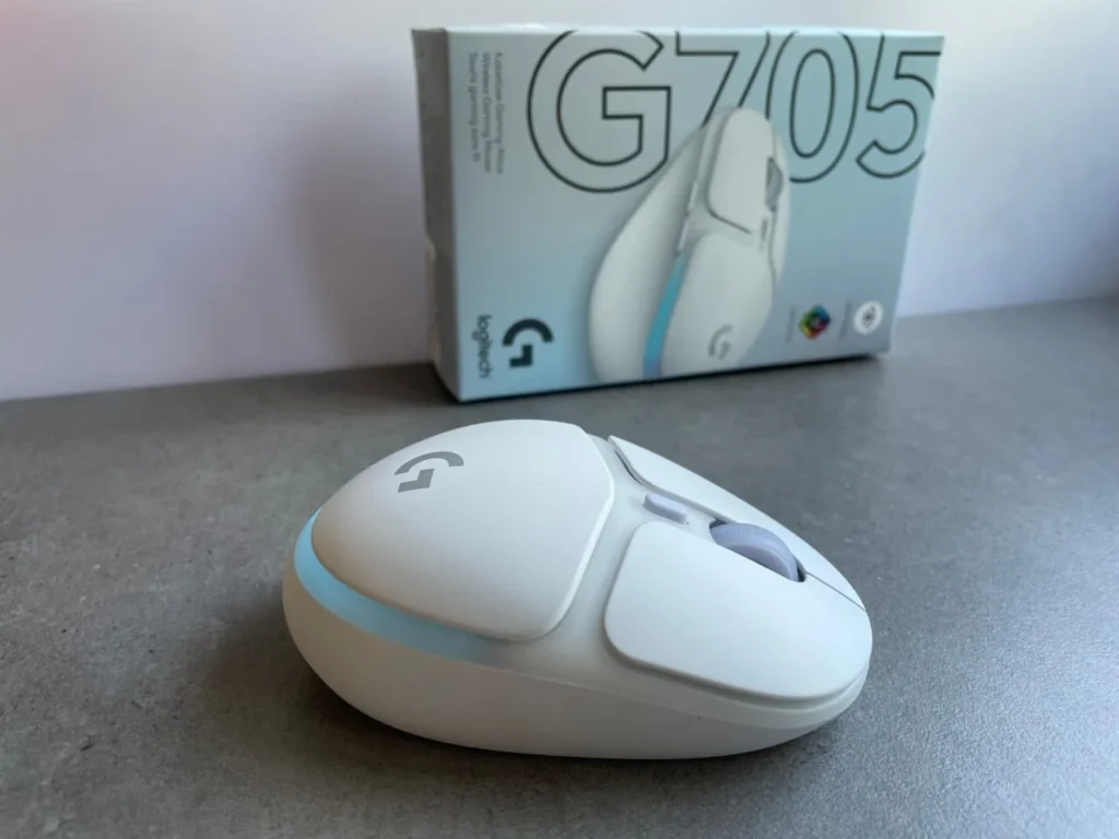 the Logitech G705 Wireless Mouse Unbox