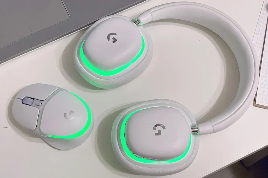 the Logitech G705 headphones and mouse