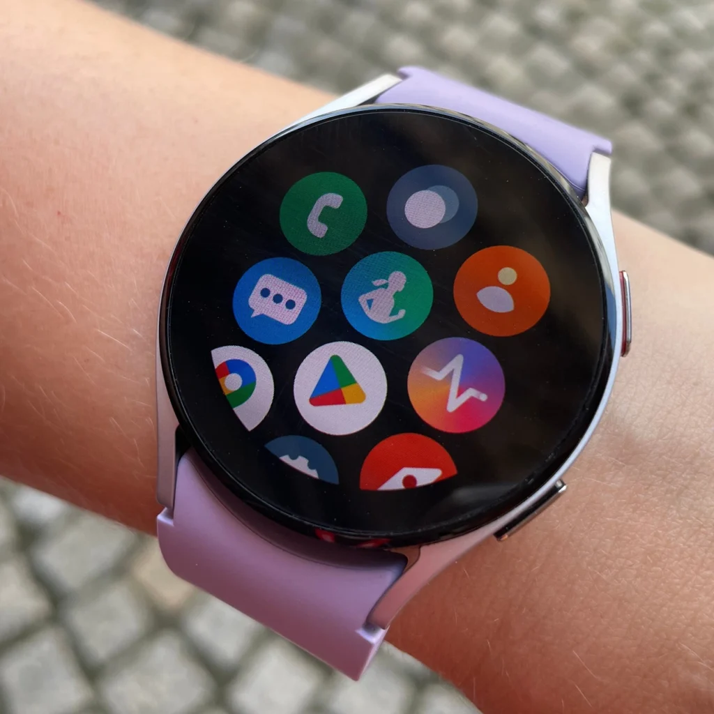 Samsung switched from its own Tizen system to Wear OS
