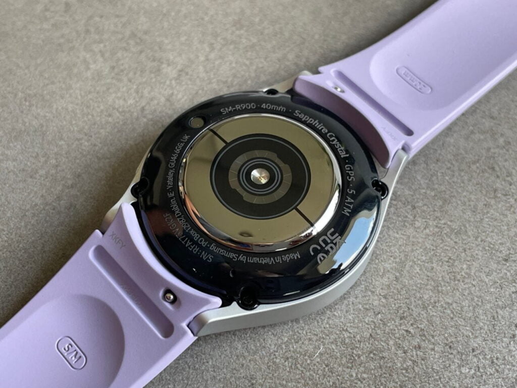 centrally placed sensors on the Samsung Galaxy Watch5