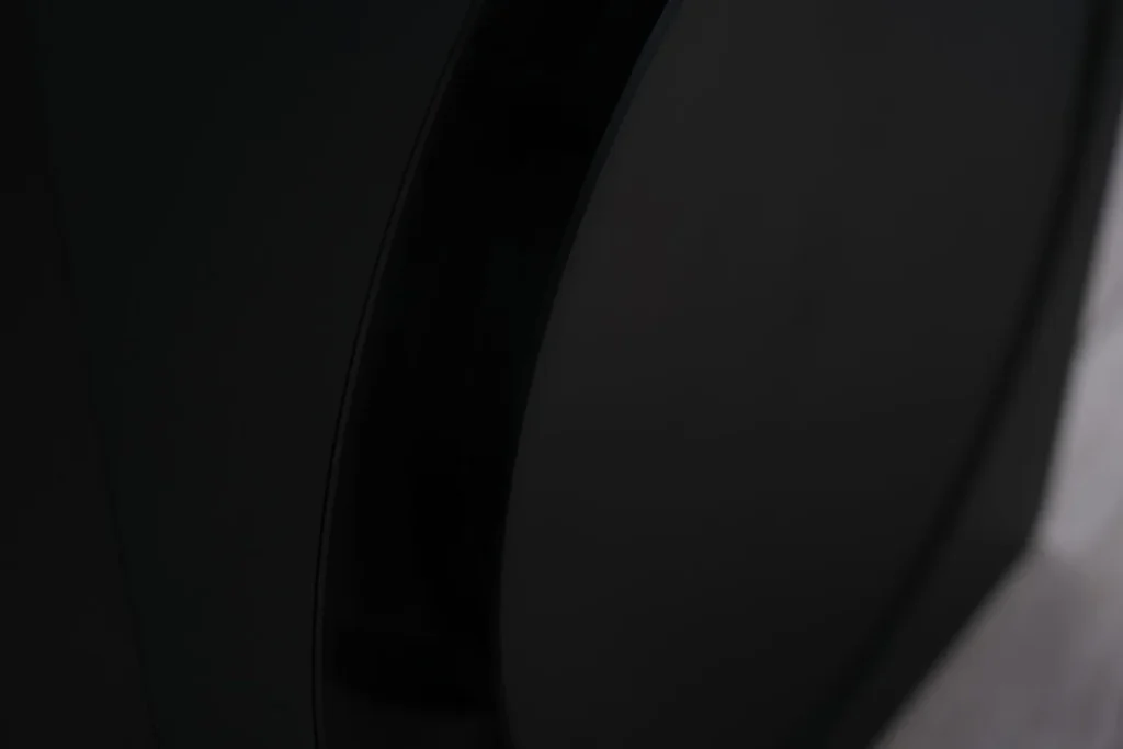 A close-up of the subwoofer pickup's grille - Samsung HW-Q990B