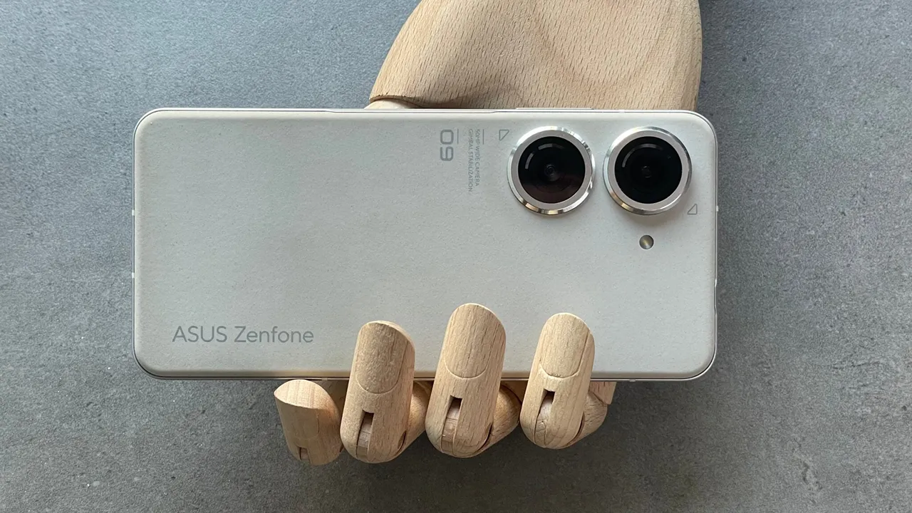 Review Asus Zenfone 9 - flagship power in a small body