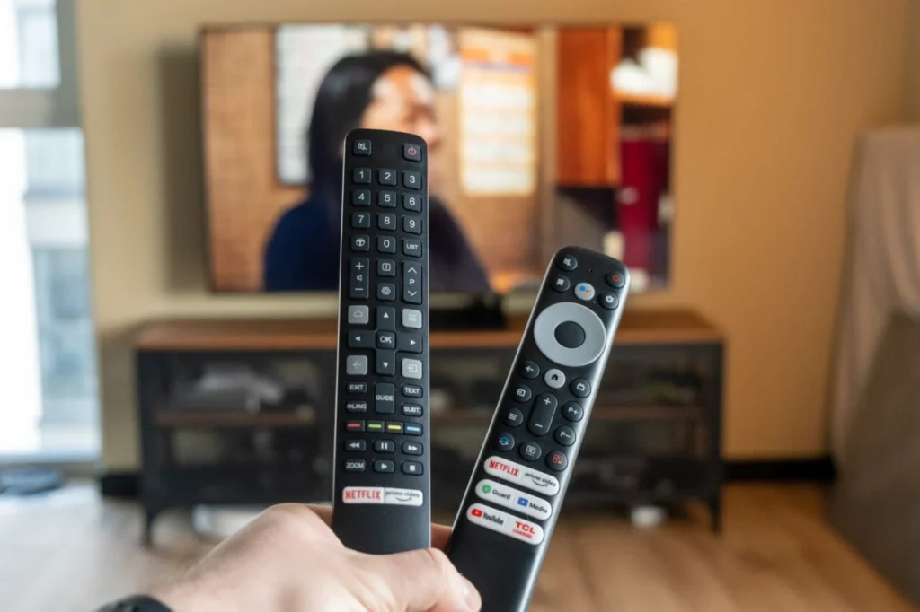 TCL C735 TV - remotes