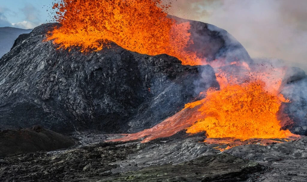 Volcano Wakes Up After 700,000 Years of Dormancy