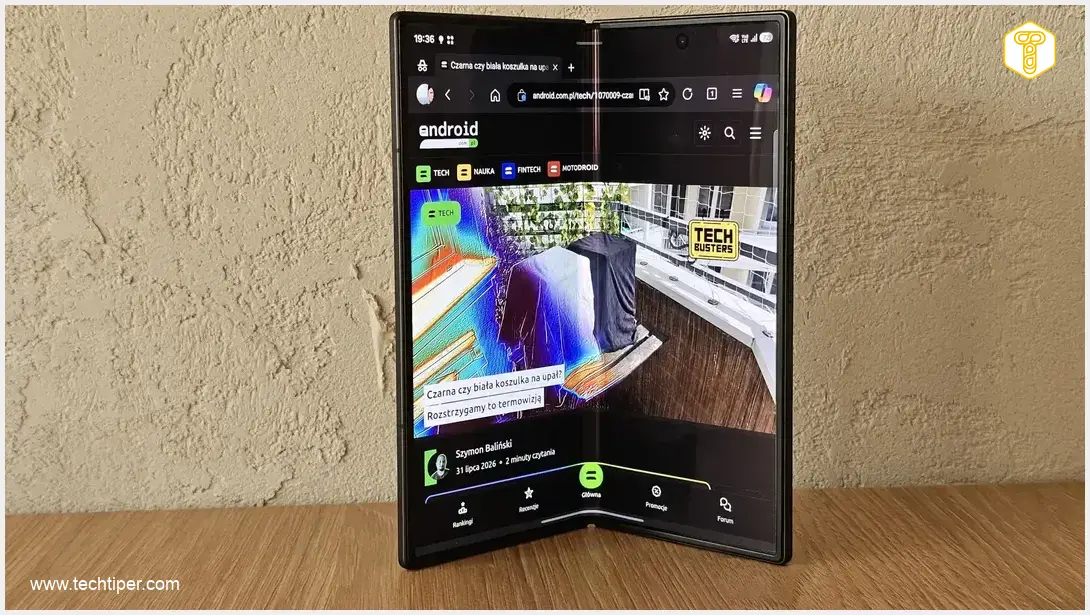 Image showing Samsung Galaxy Z Fold8 Ultra unfolding