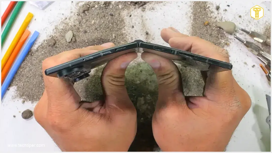 Image showing Damaged Galaxy Z Fold8 Ultra Screen After Bend Test