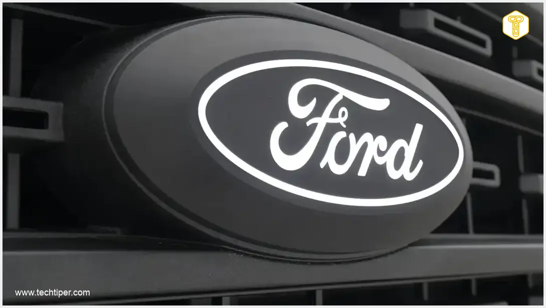 Image showing Ford Electric Pickup Front Trunk TV Patent Concept