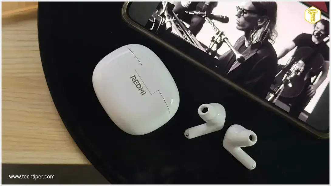 Image showing Redmi Buds 8 in charging case