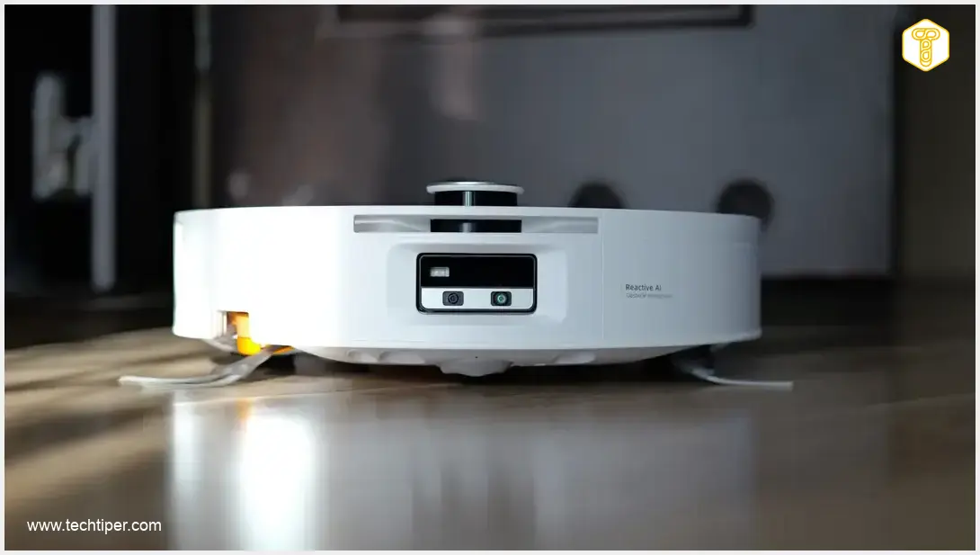 Roborock Saros 20 Flow Complete Review: Slim Design with a Roller Mop